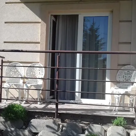 Sorompo Apartman 巴拉腾肯尼斯
