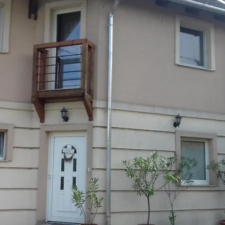 Sorompo Apartman 公寓 巴拉腾肯尼斯