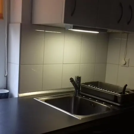 Sorompo Apartman 巴拉腾肯尼斯