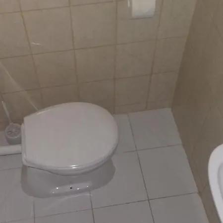 Sorompo Apartman * 巴拉腾肯尼斯